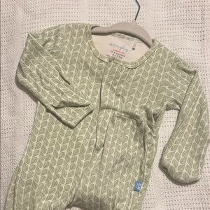 Green Leaf Pattern Baby Onesie
